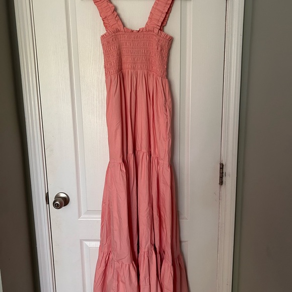 Abercrombie and Fitch- Smocked Bodice Tiered Maxi Dres- Pink- SZ Small - Picture 3 of 3